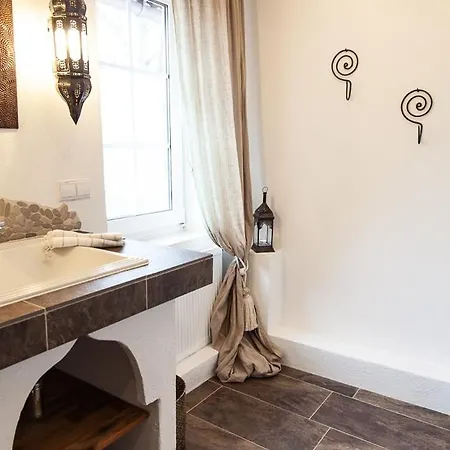 بيت للعطل Exklusive Wellnessoase Shambala *